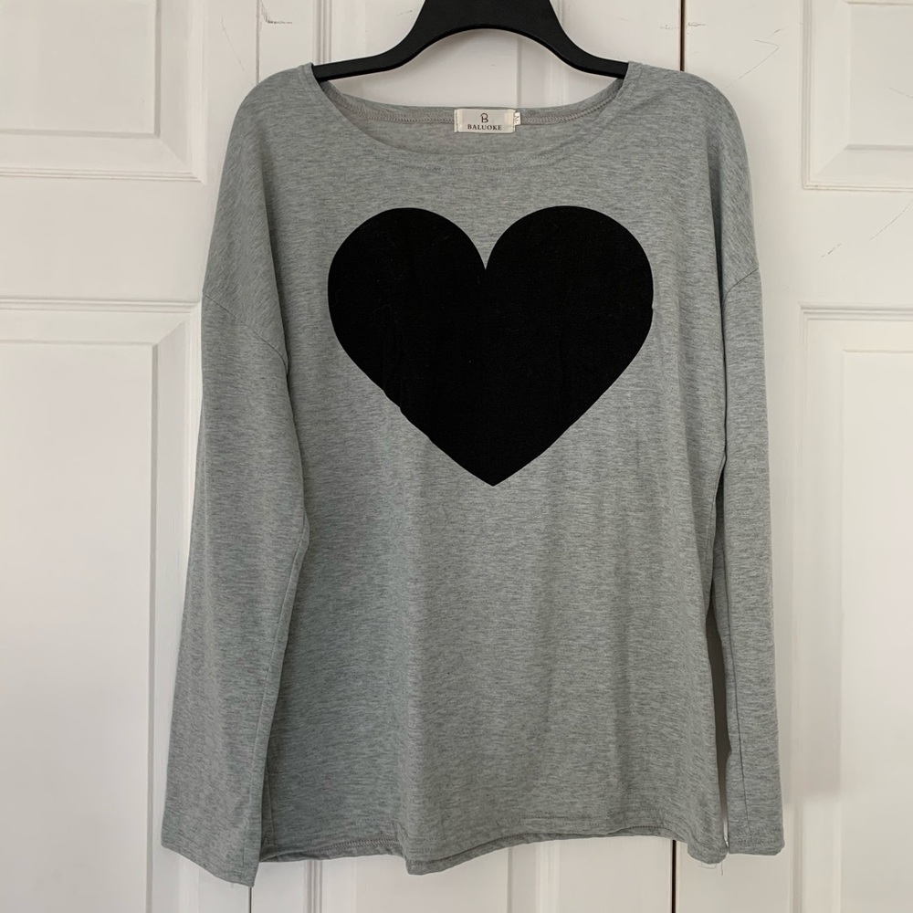 Baluoke Gray and Black Heart Long Sleeve Top